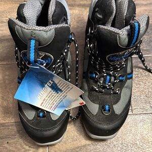 3M Thinsulate Black and Gray cross country ski boots